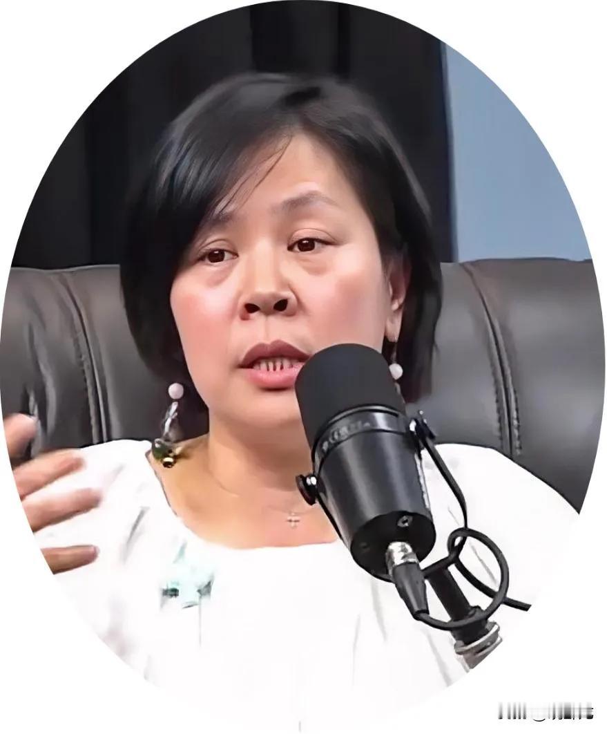 李贞秀，是这几天台媒上使劲拱火的湘妹子。
一个出生在衡南教师家庭，93年高中毕业