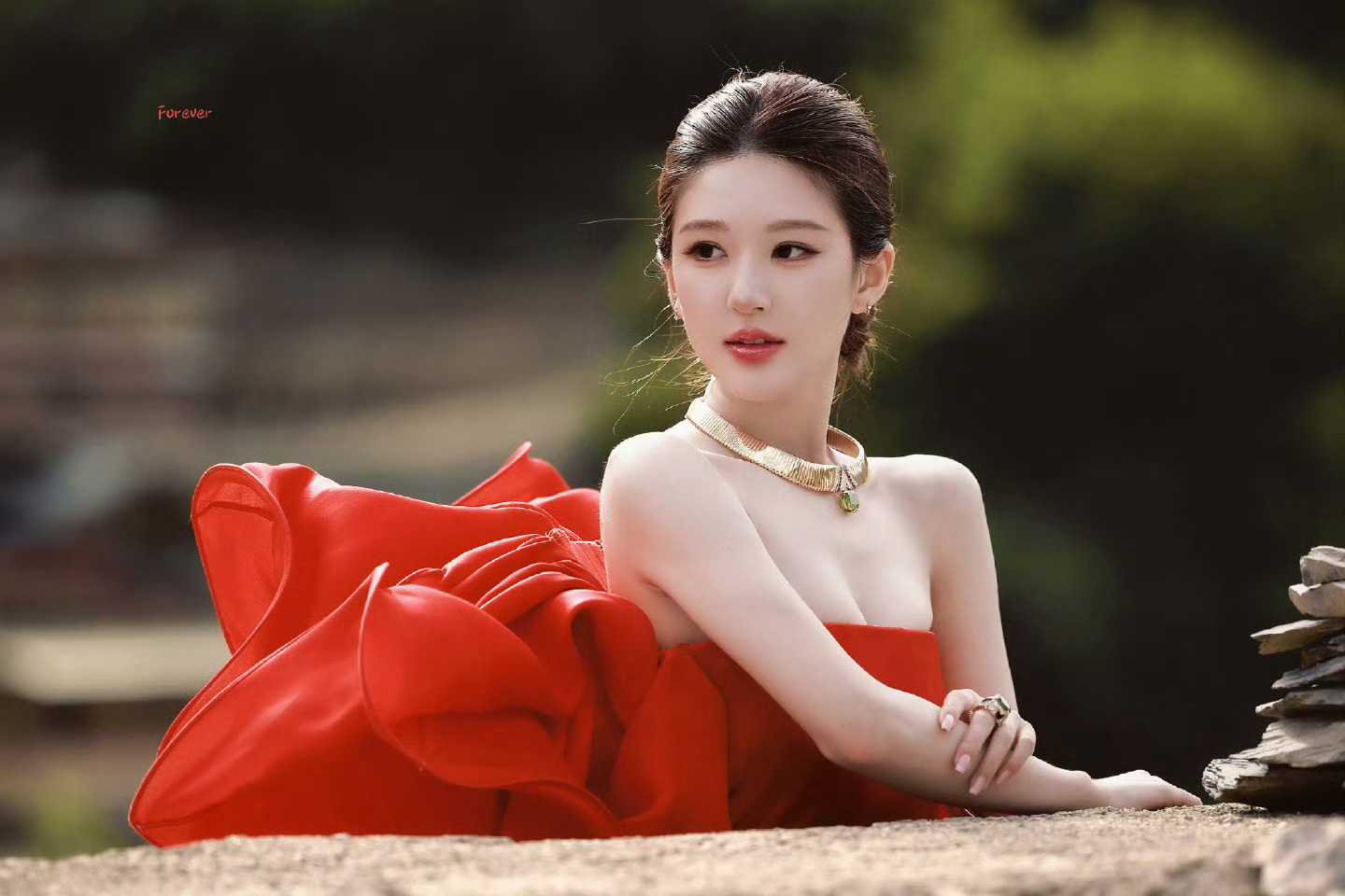 露思今天Vogue红毯裙子妆发状态都完美，完全许我耀眼mvp结算画面许我耀眼 现