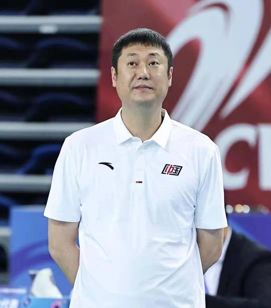 赵勇去哪儿了？现在有消息了！
中国排协近期发布通知，U17男女排元旦后在秦皇岛开