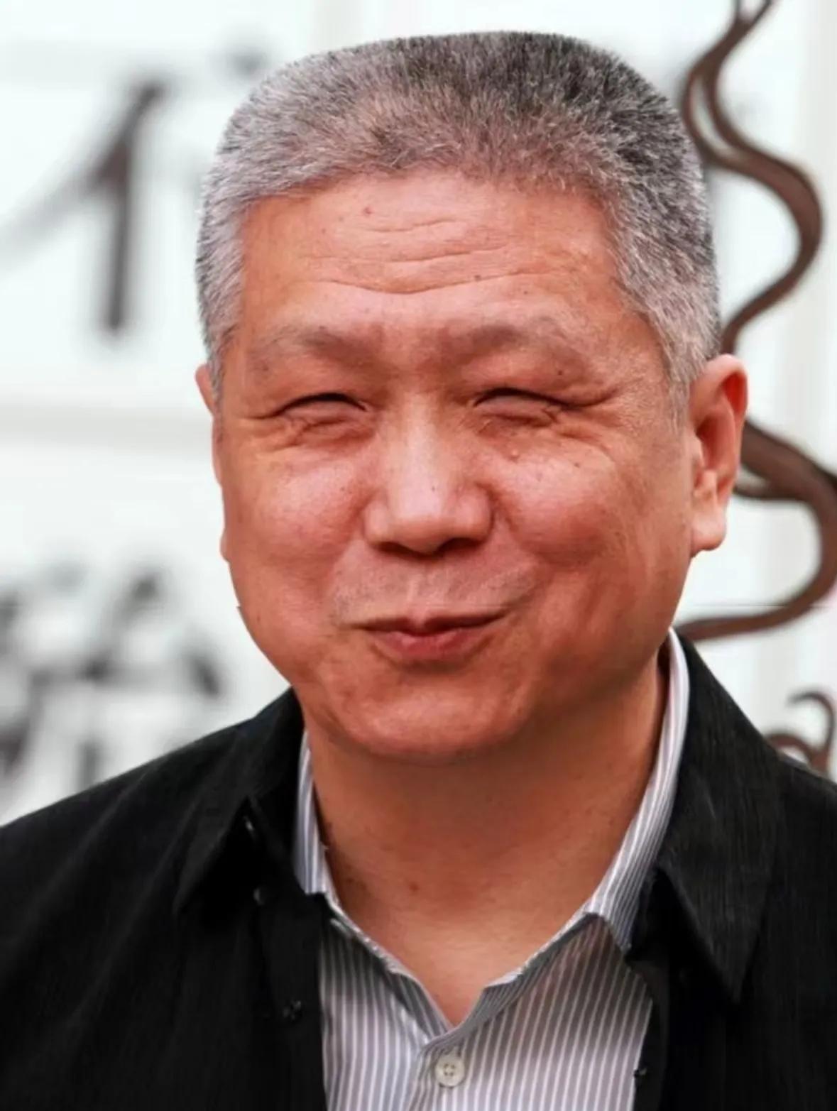 马未都这回算是把天捅了个窟窿。

满朝文武都在装糊涂，唯独他，指着那张发票冷笑：