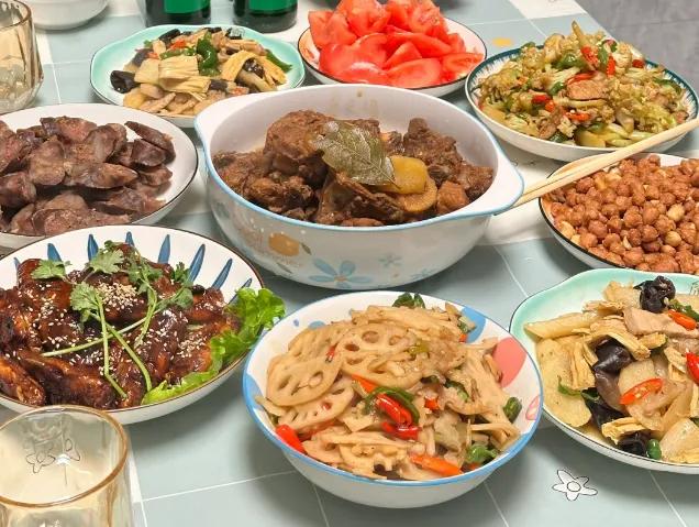寒心！我问65岁的大哥借100万买房，他毫不犹豫就答应了，今天去他家拿钱，正好他