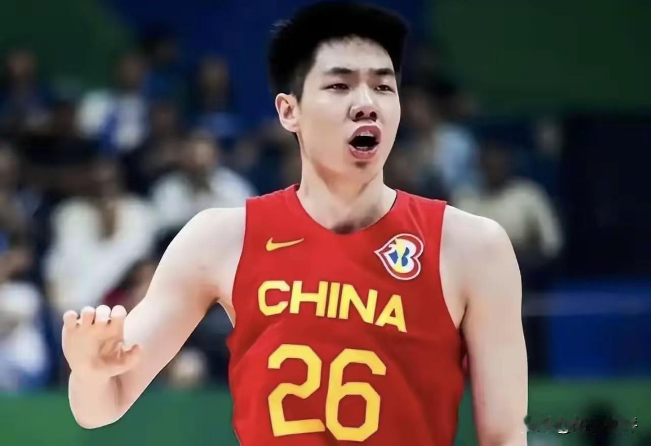 【中国男篮锋线悍将朱俊龙因伤提前结束亚运会。】据媒体人球圈赵探长爆料:中国男篮锋