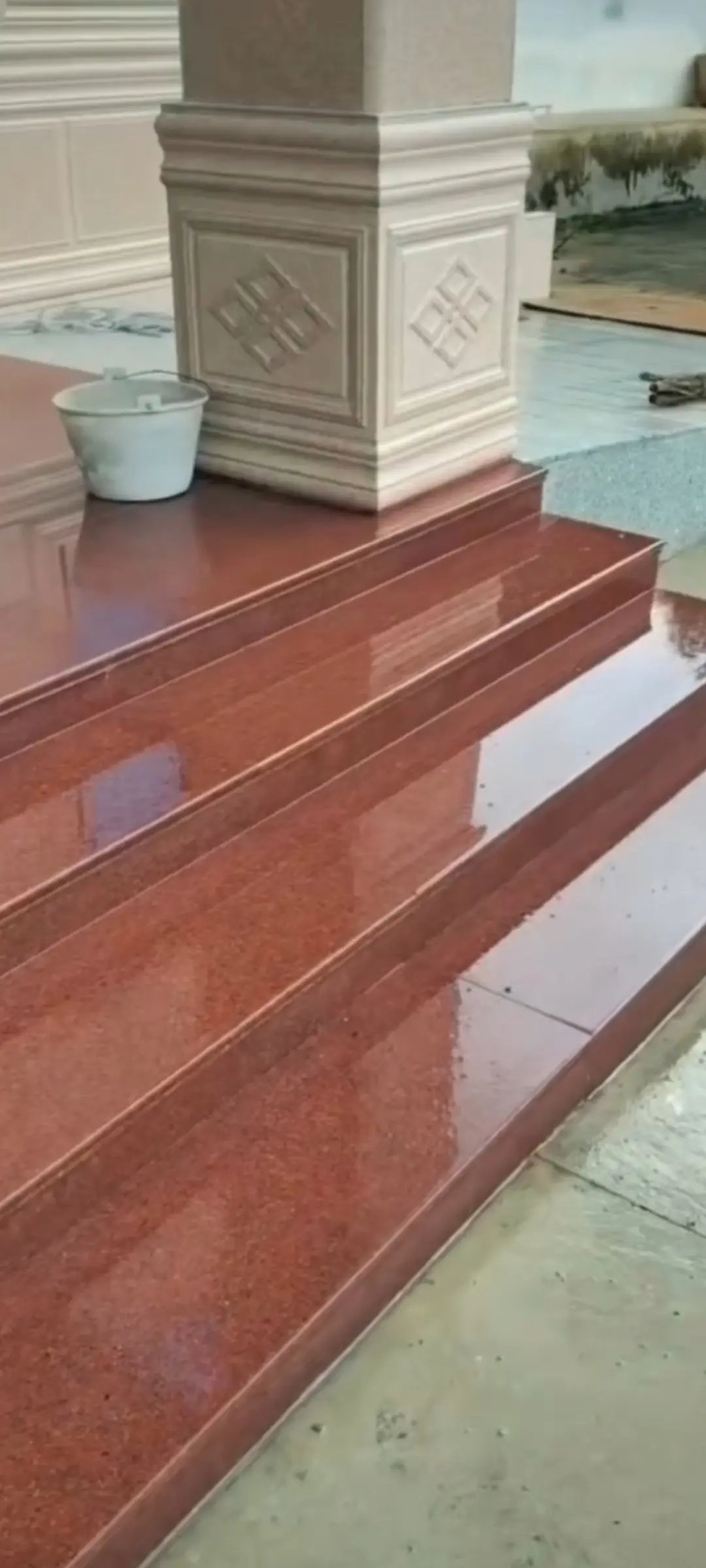 古建筑台阶里藏着大学问！故宫台阶的步数规制、雕花柱，连修复时的小桶电线都透着烟火