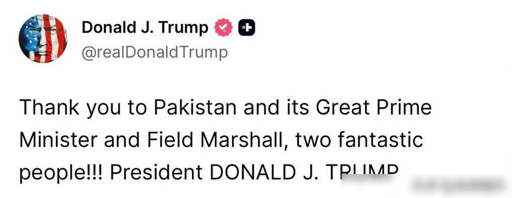 在伊朗宣布开放霍尔木兹海峡后，特朗普疯狂发帖：

“感谢巴基斯坦及其伟大的总理和
