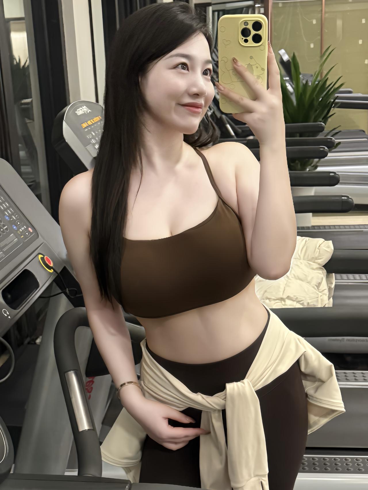 健身打卡！打卡我的健康生活💪🏋️‍♀️健身自拍姿势 冬日生活打卡季白羊座 智