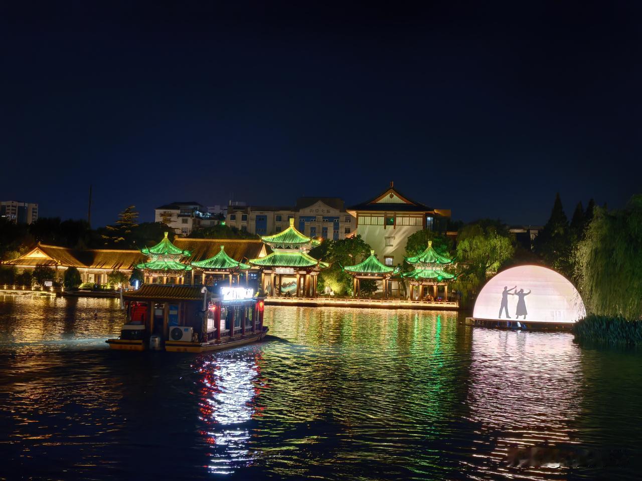 濠河夜景