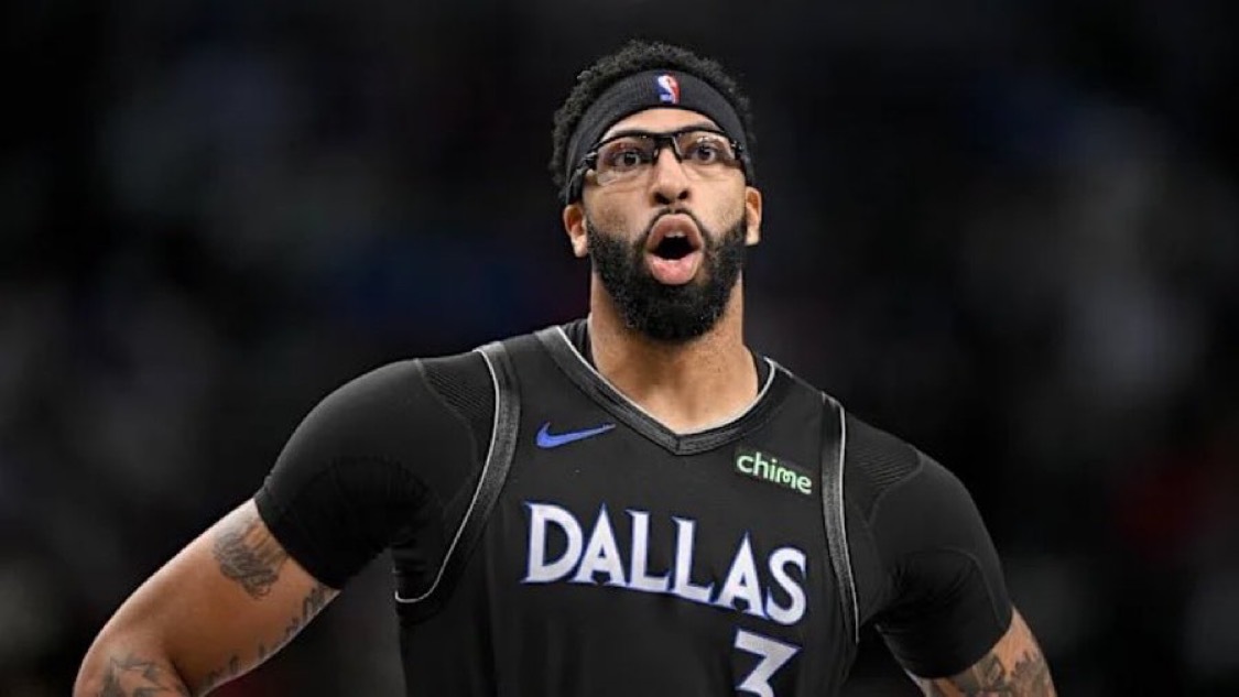 ESPN：里奇·保罗已明确告知独行侠队，他希望在交易截止日期前将安东尼·戴维斯交