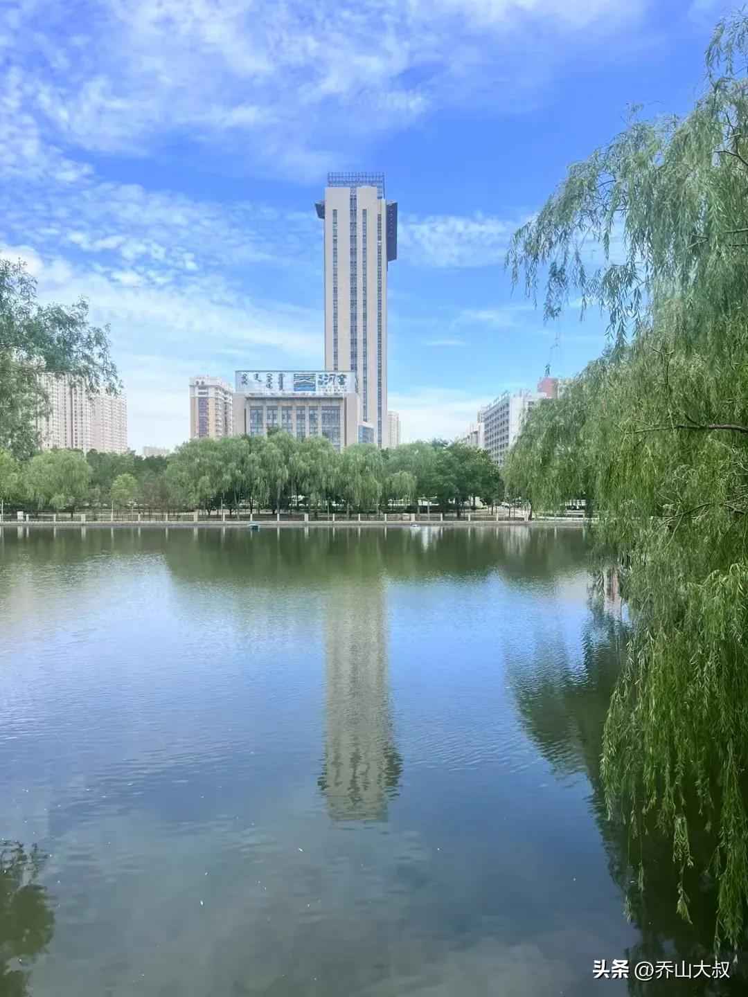 摔倒了别忙着喊疼，先看看捡没捡到经验，伤口会结疤，但教训要记牢，不是所有坎都要跨