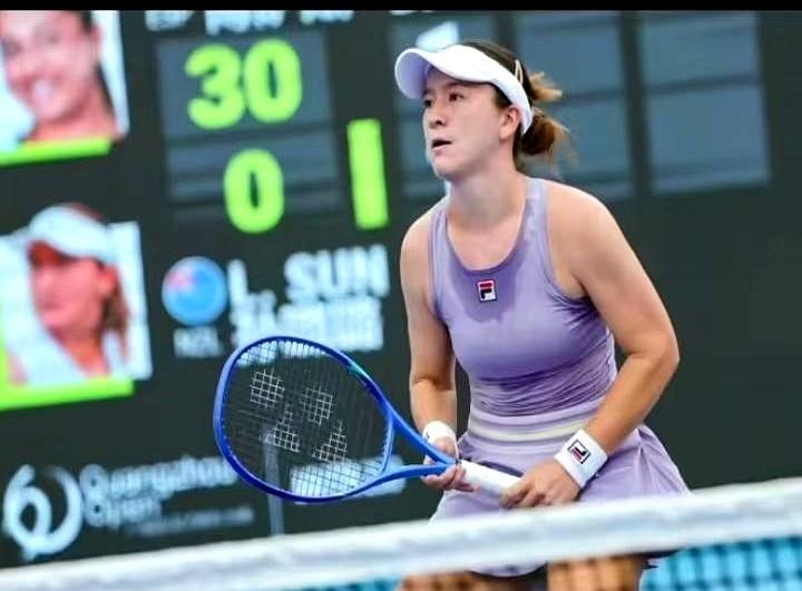 广州夜场，头号种子被120名开外的姑娘连抢七卷铺盖。

我盯着比分板，6246两