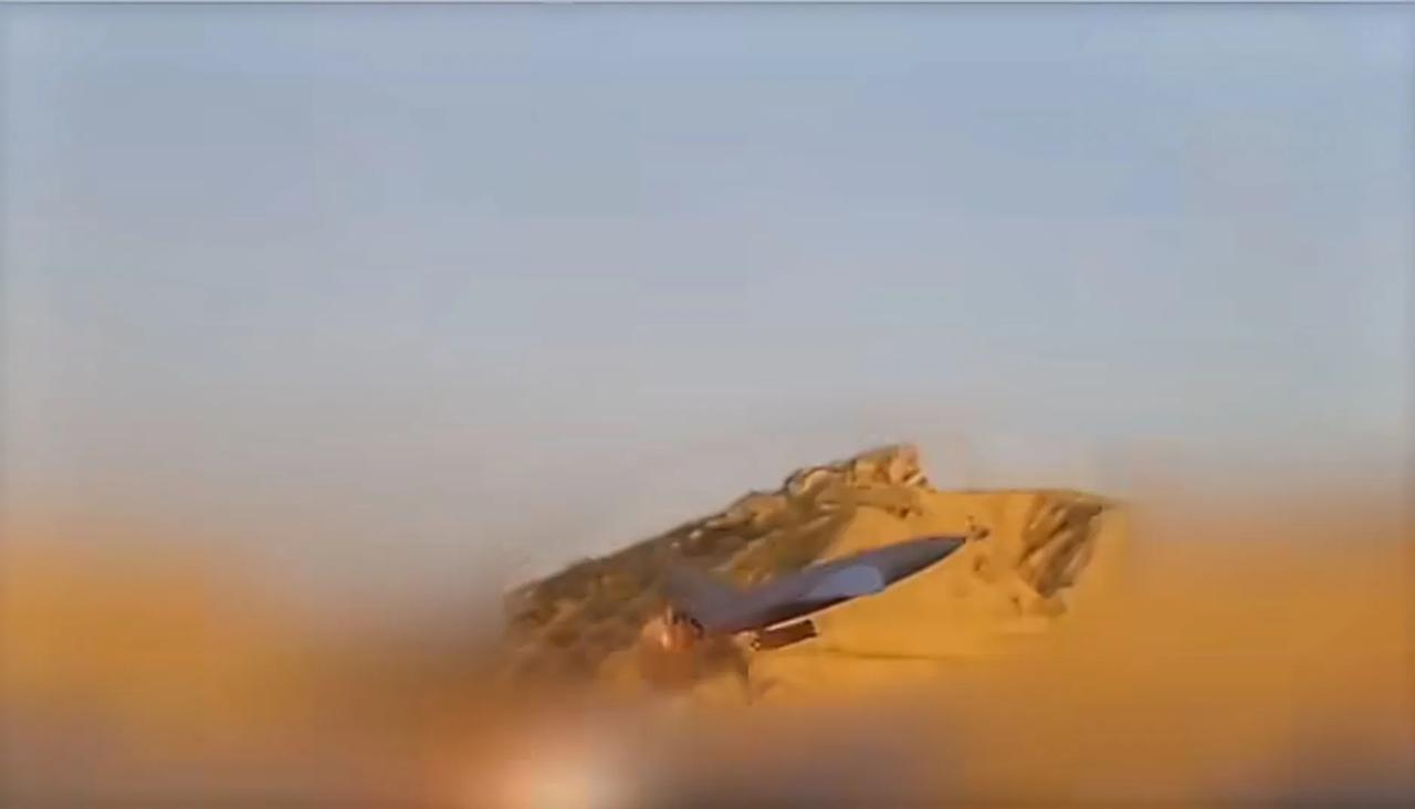 伊朗方面称，随着一些位于中东地区战略要地的美军雷达被摧毁，伊朗的打击行动比之前容