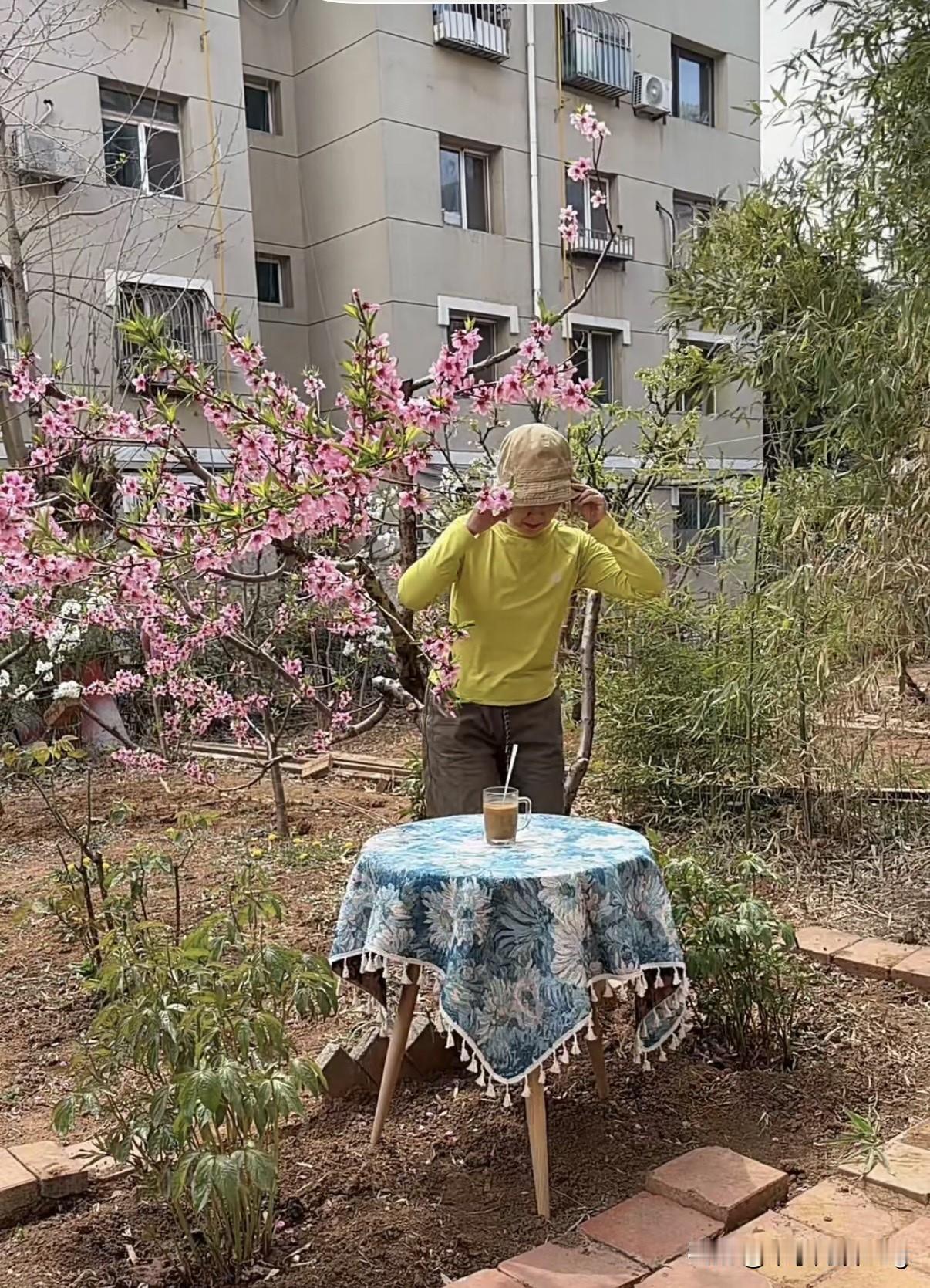 都说“除了自己都是外人”，这话还真有几分道理。就拿伴侣来说，判断她是不是把你当自