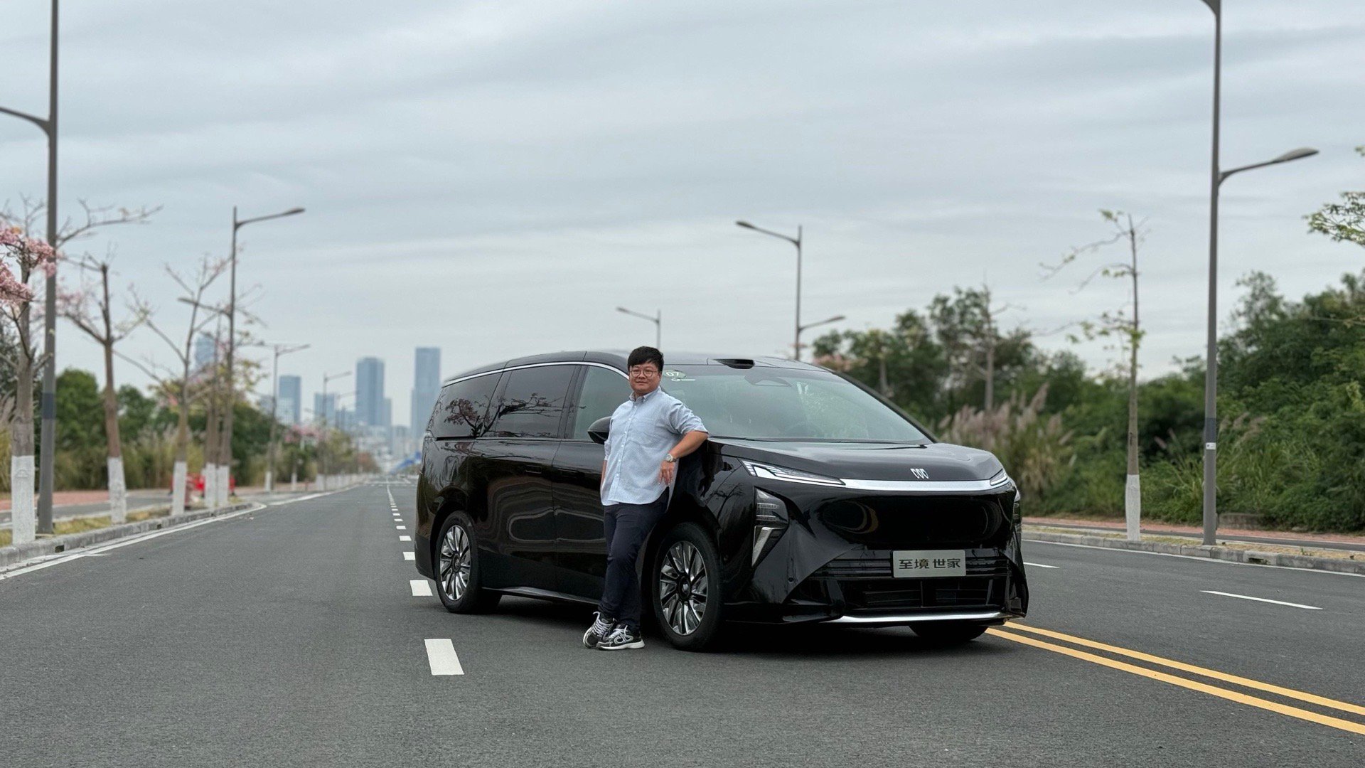 好喜欢，帅气好看好开，智驾很nb，momenta R6有点东西。想买了怎么办by