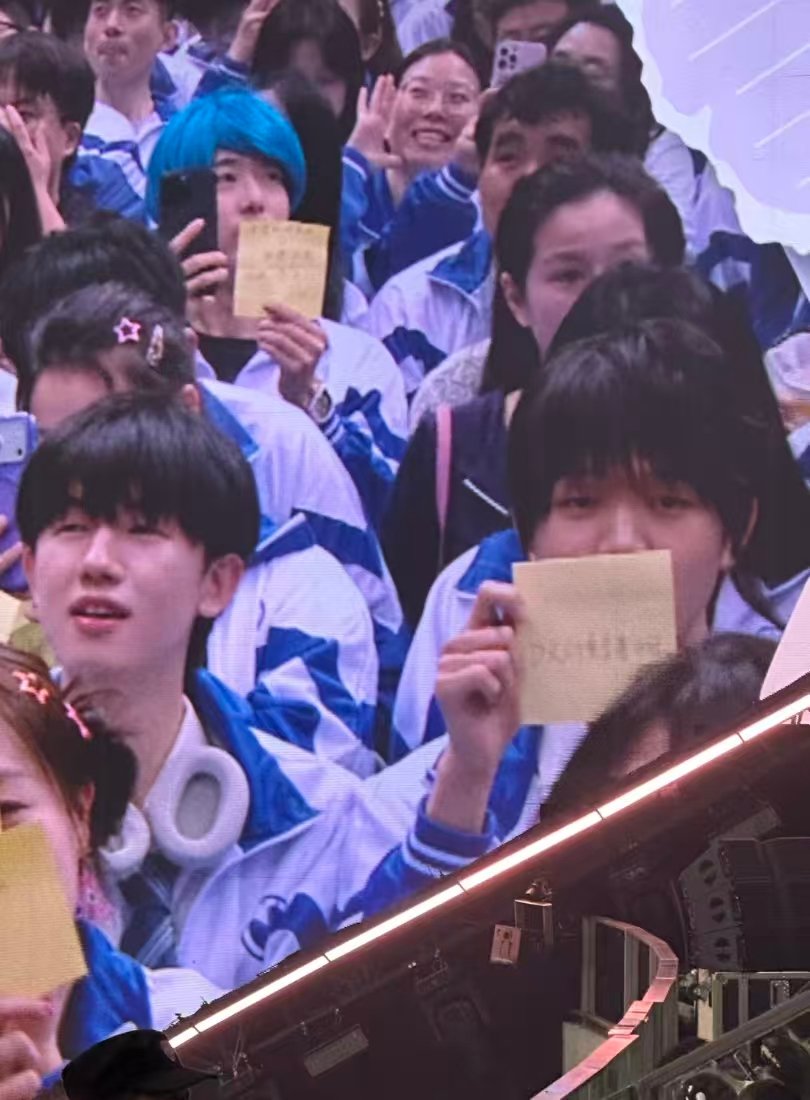 drg去了徐良演唱会drg去看徐良演唱会了drg去看徐良演唱会了 夏季赛夺冠55