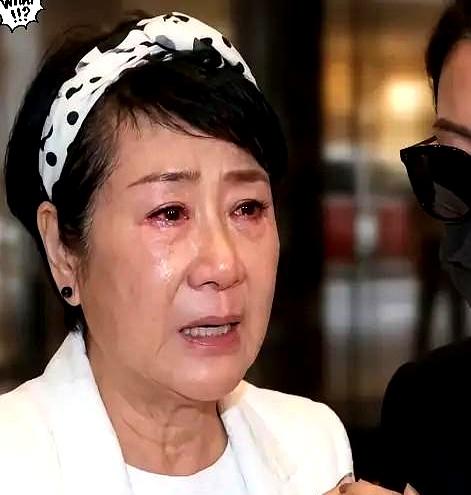 离婚整整31年，前夫出事还能为他哭到双眼红肿、连路都走不稳，这事搁你身上你敢信？