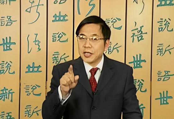 “中医不灭，天理难容？”中南大学的教授张功耀发起万人签名，要求取消中医药，这是一