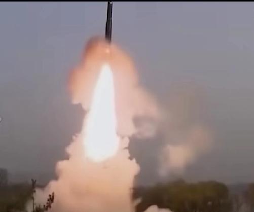 闪电战打成持久战，当然狼狈不堪了！没落的帝国霸权尽显！美媒：关键弹药库存紧张，五