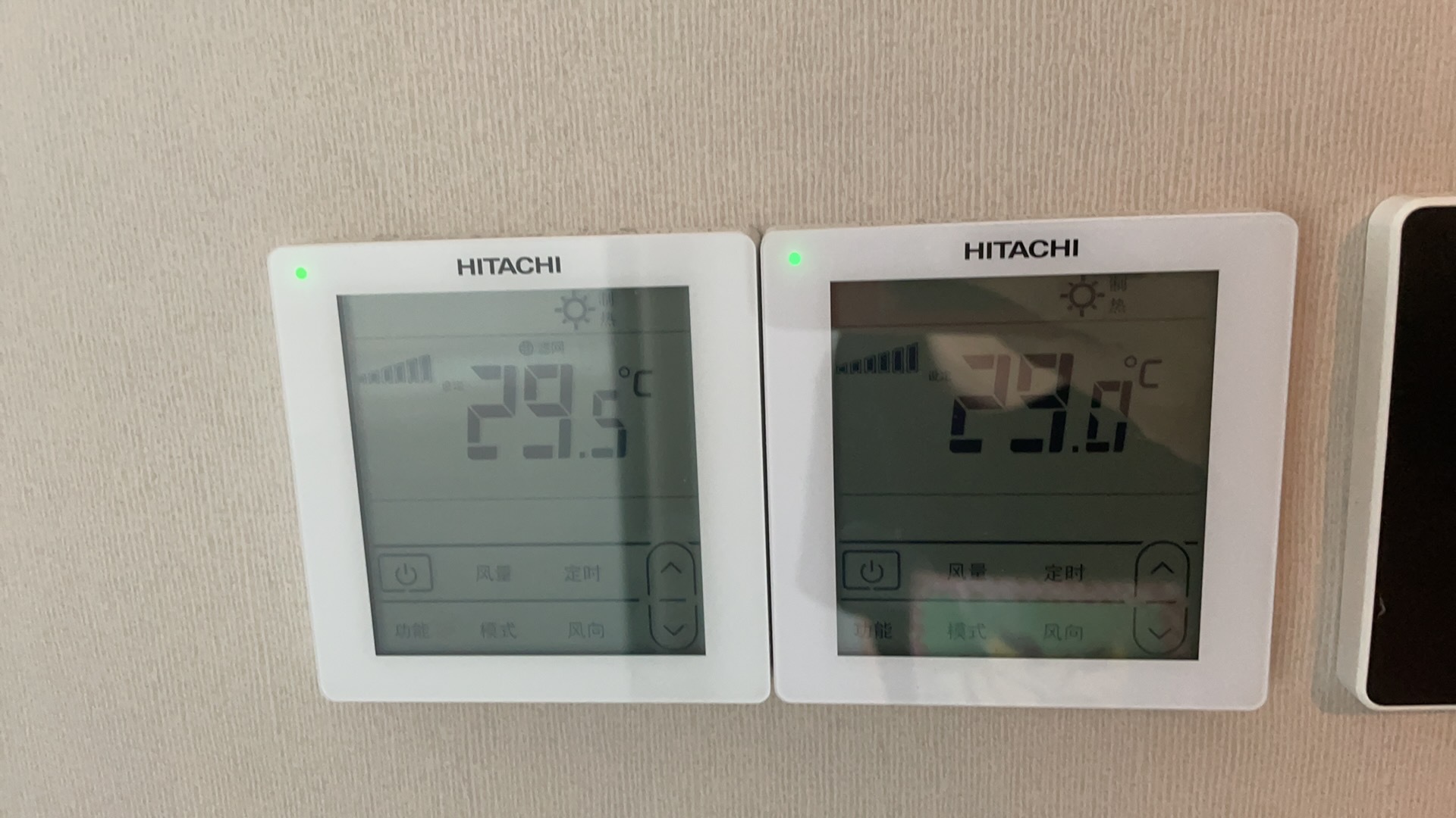 杭州这几天大降温但我依然美美穿短袖无他因为我没有厚衣服