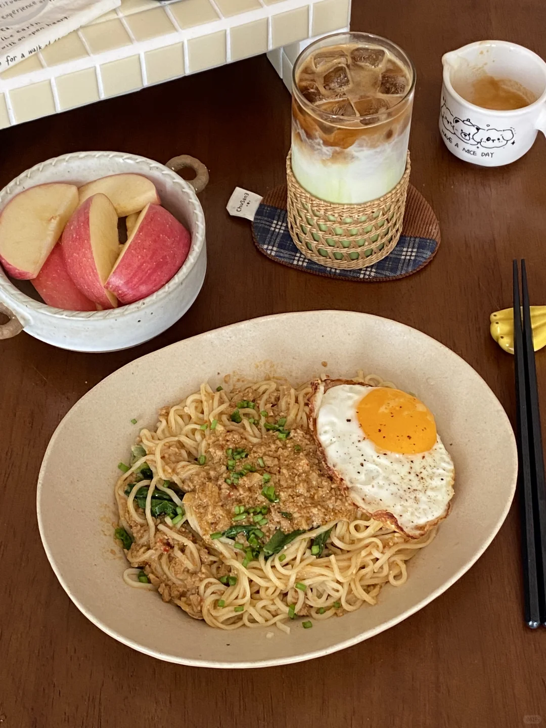 一人食早餐｜来一份快手的胡麻味增担担面🥢