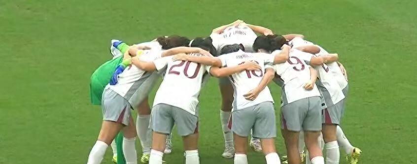 0-2输给朝鲜，中国女足无缘决赛。比输球更让人揪心的，是米利西奇赛后那番话。
他
