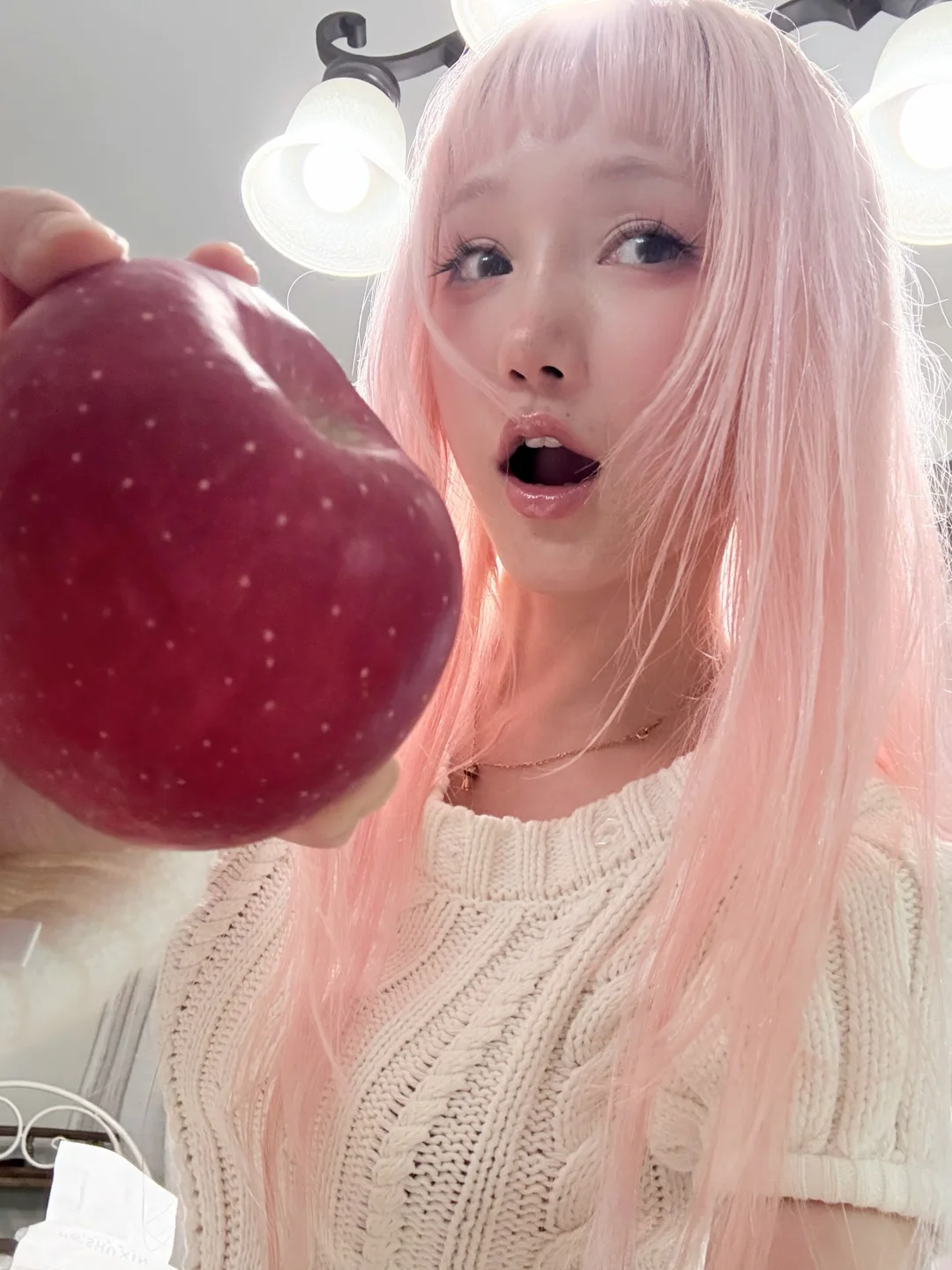 一颗漂亮苹果的遗照🍎