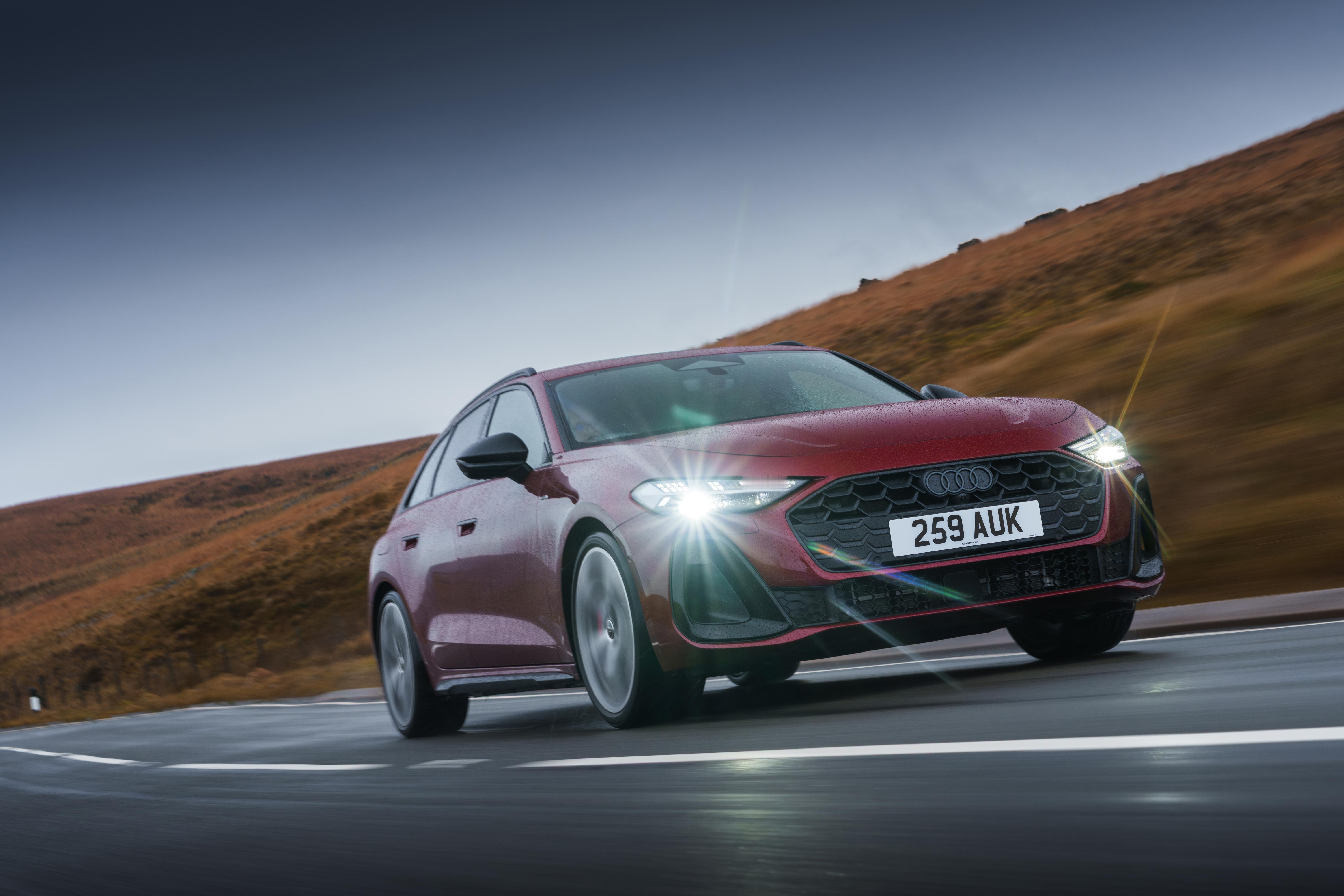 Audi A5 Avant e-hybrid quattro S line 奥迪