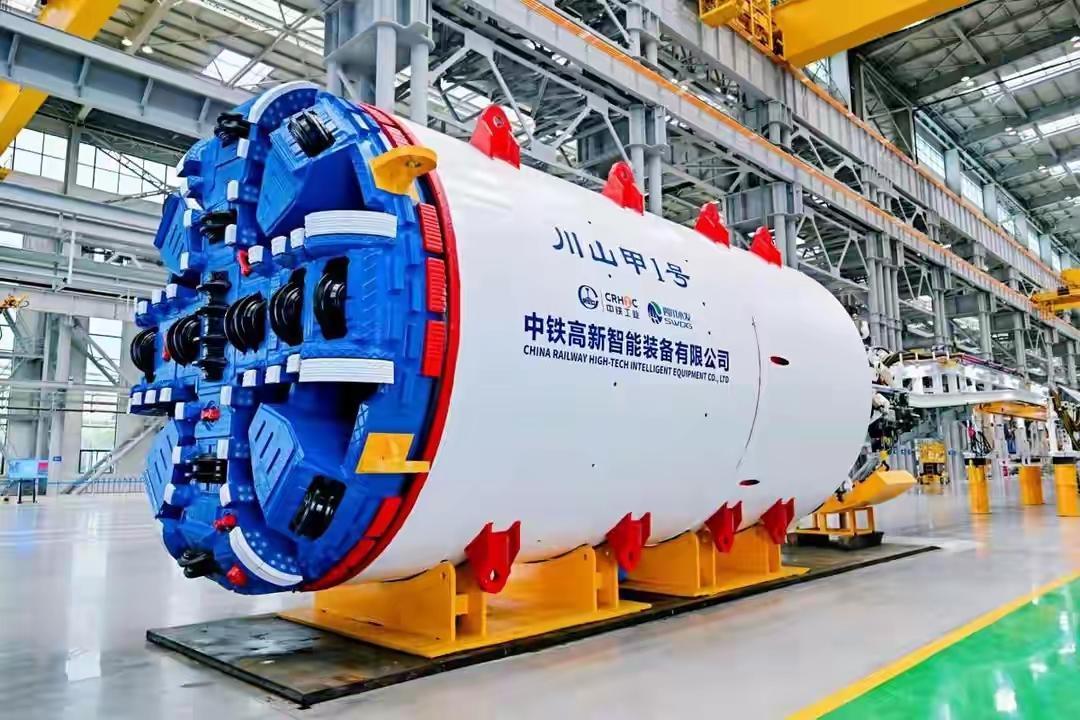 印度着急了！
中国宣布对盾构机等三类军民两用工程设备实施出口管制，引发印度官方和