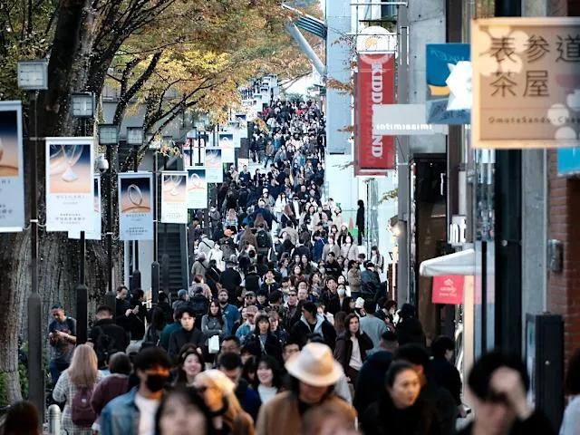 中国发了赴日警告，为啥还有人硬要去？
 
联合早报刚曝的消息挺让人在意：咱们外交