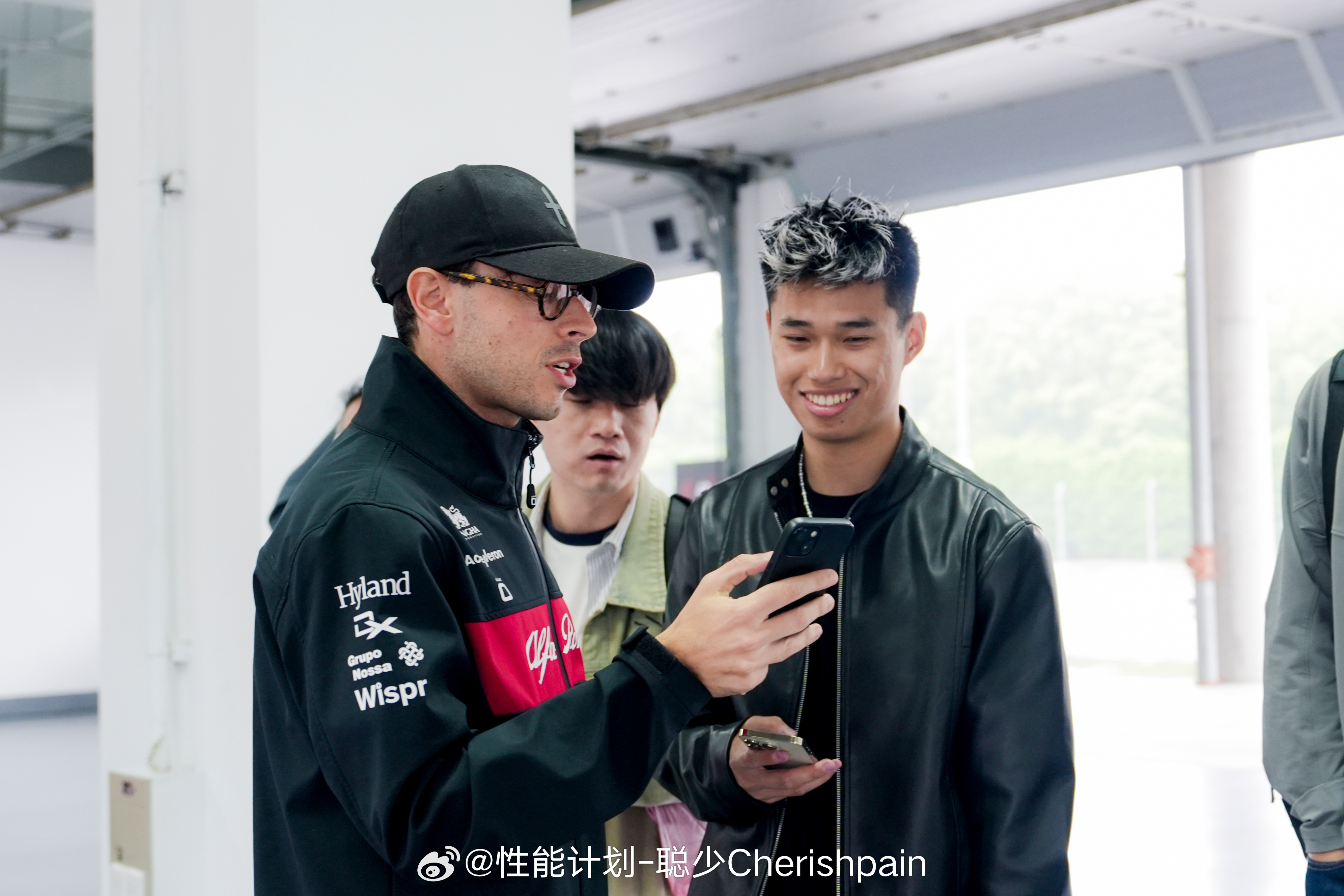 昨天和阿尔法罗密欧市场部老大聊天，他推荐一条风景极佳的山路，位于意大利阿尔卑斯山