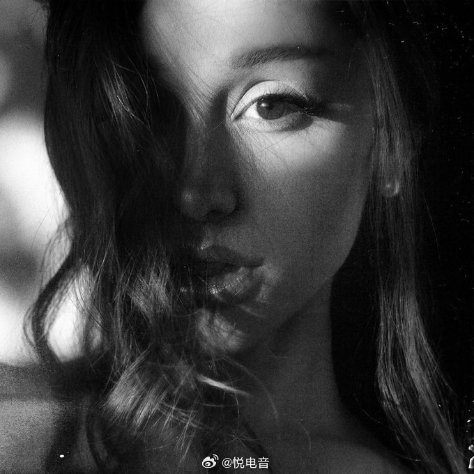 ArianaGrande 【Ariana Grande新歌重返Spotify全球