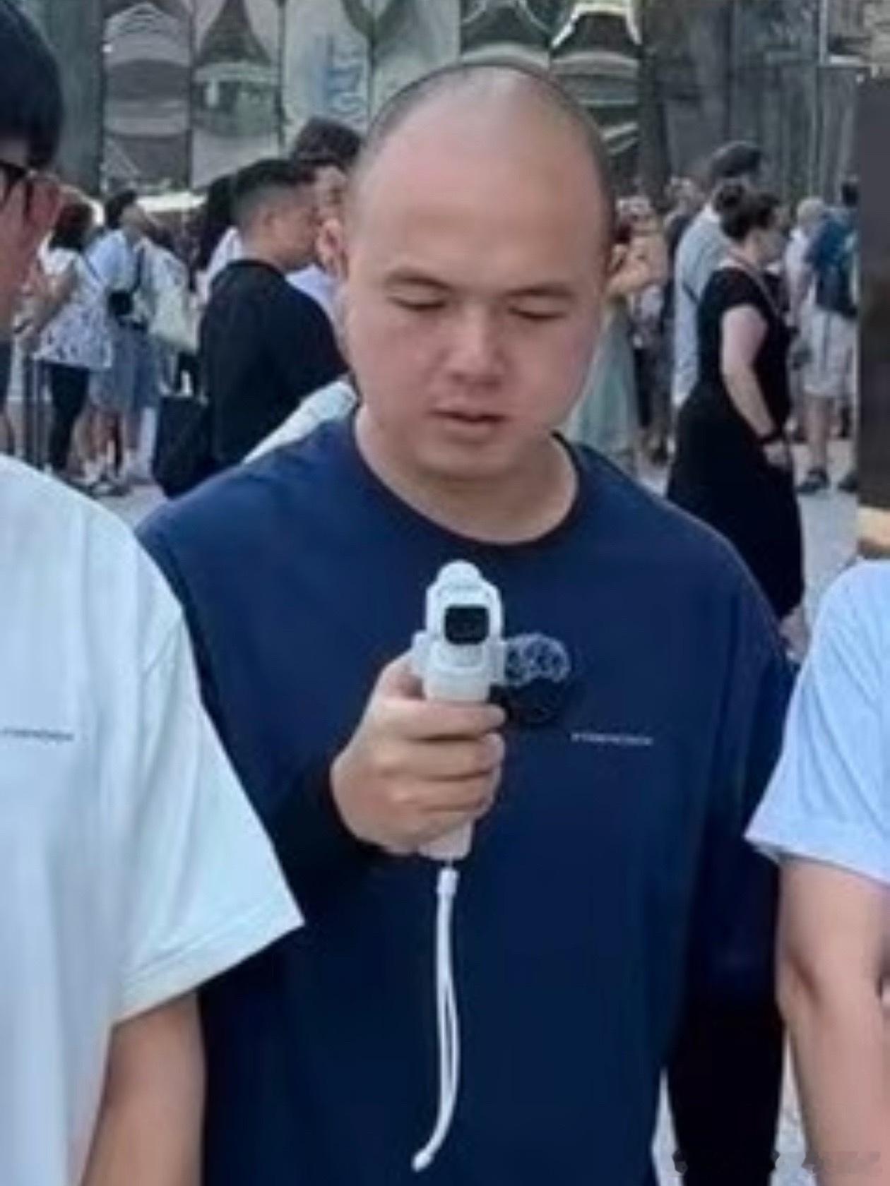 Tim应该是带着影石的Luna Pro去西班牙拍节目去了，我感觉月底Luna P