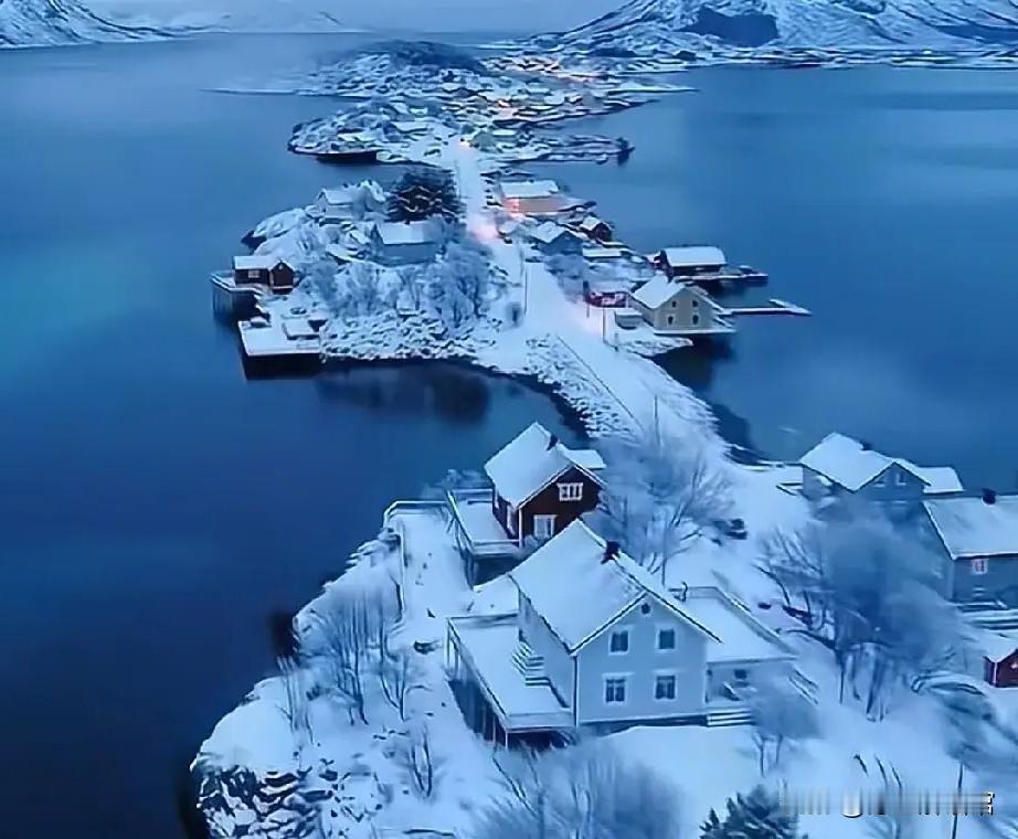 曝美国考虑向岛民发现金夺取格陵兰 美国这算盘打得，隔着太平洋都听见了！路透社爆料