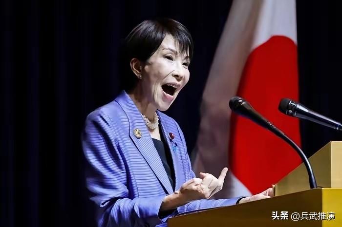 日本在毫无征兆的情况下，决定"兵分两路"围堵中国？

这一招看着挺唬人，其实说白