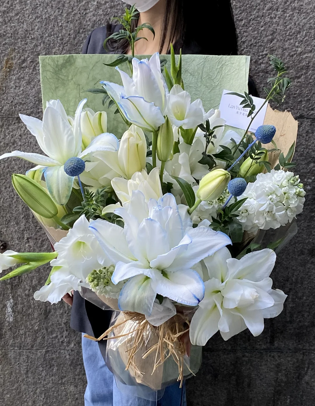 一早送往北京化工大学的毕业花束🎓
