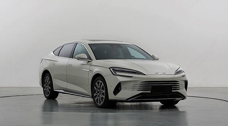 【海豹07 DM-i申报图】海豹07 DM-i基本就是海豹DM-i改个名字，外观