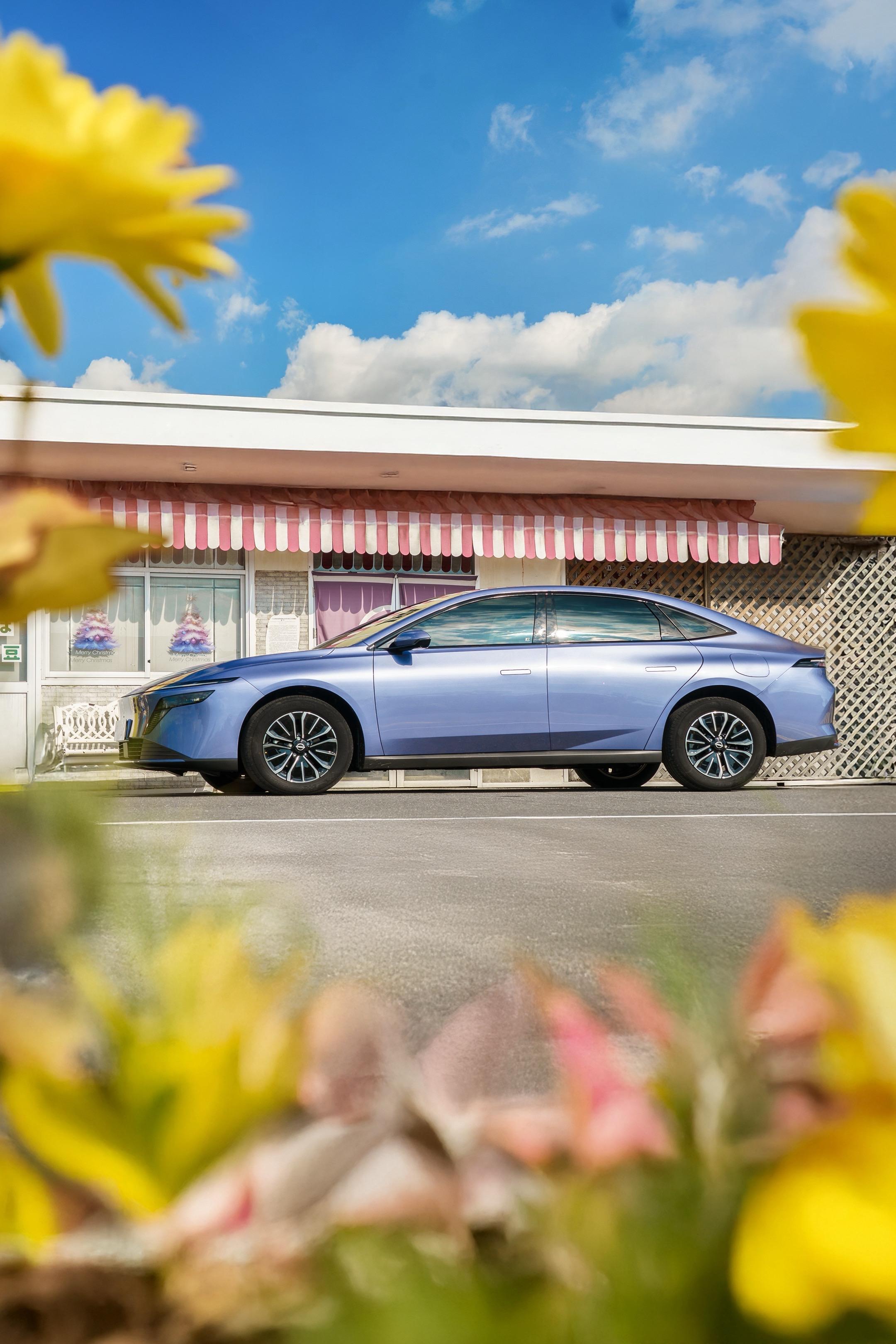 这次开着日产N6🚗冲了”深圳”超火的拍车地点☕  · 📸4个必拍机...