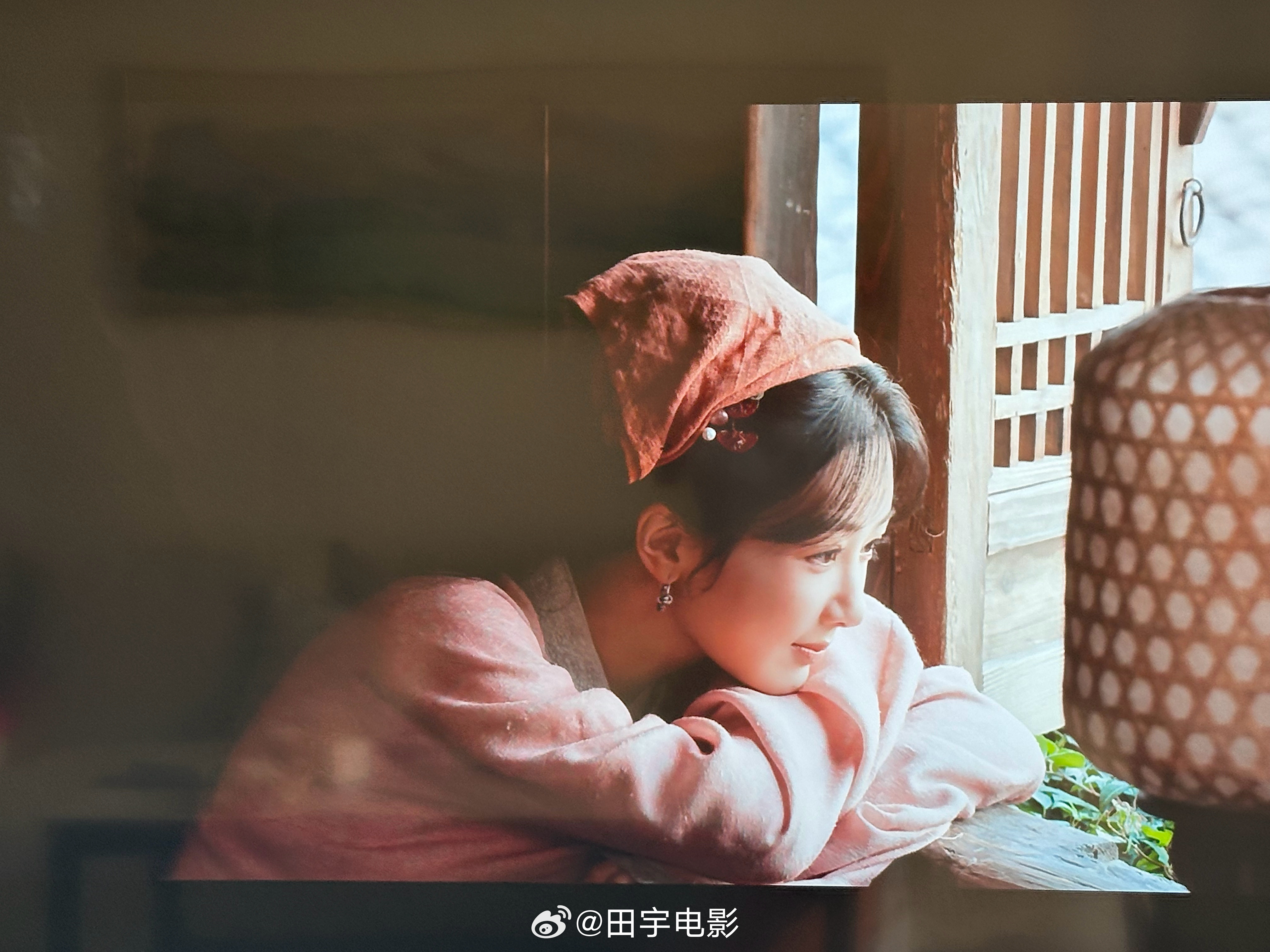 开追《家业》啦，一集比一集好看，成长型的女主剧。杨紫上新剧频率这么高，还能接到不