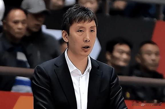 易立说庞峥麟的到来对队伍有很大帮助，这我太能理解了。一个新成员的加入就像给球队注