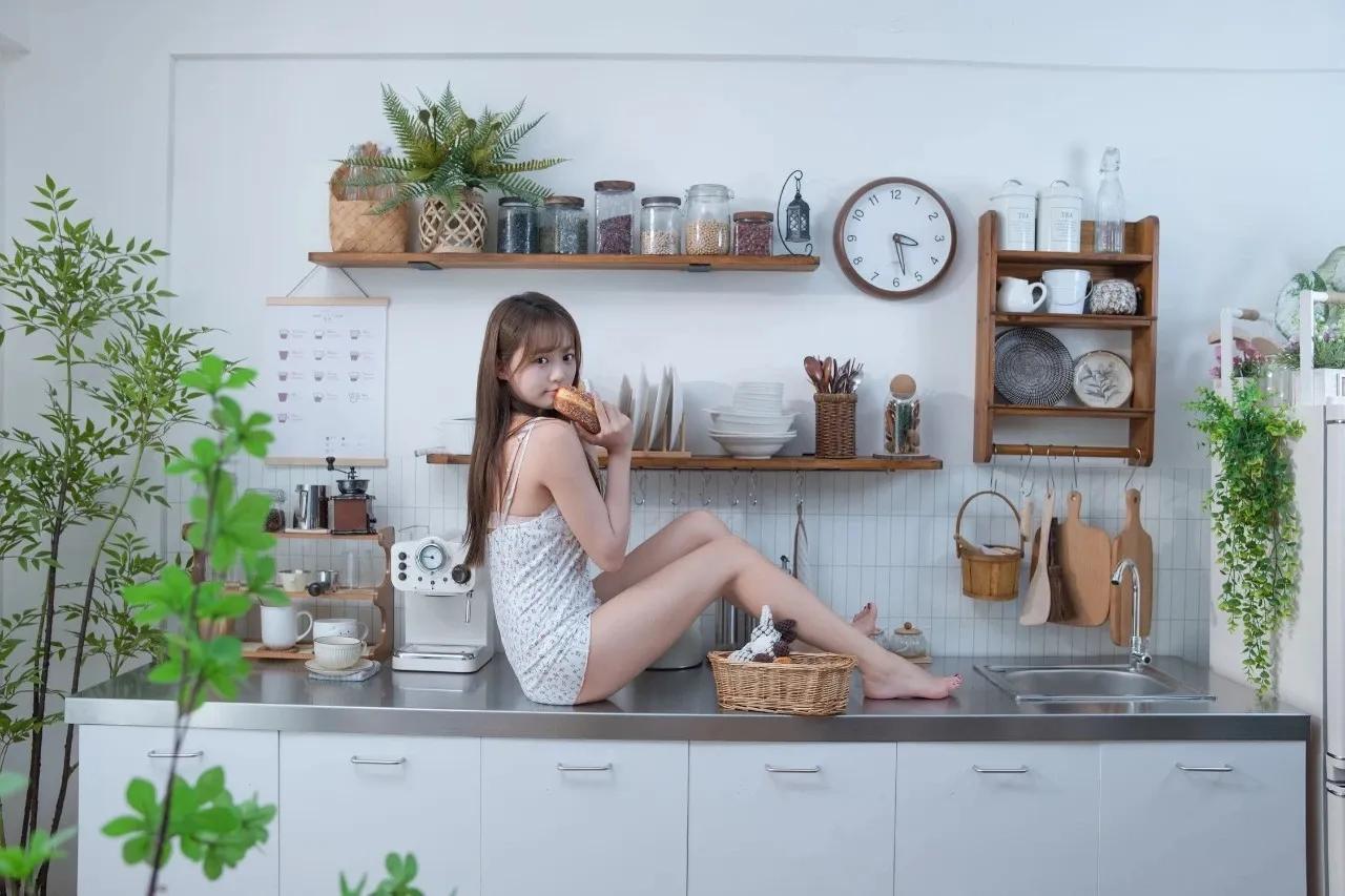 甜妹穿搭心得分享慵懒的时光分享唯美的美照