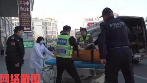 河南有男子在南太行山徒步发生意外。

这里男子也是由于没有留神而让自己脚下滑落崖