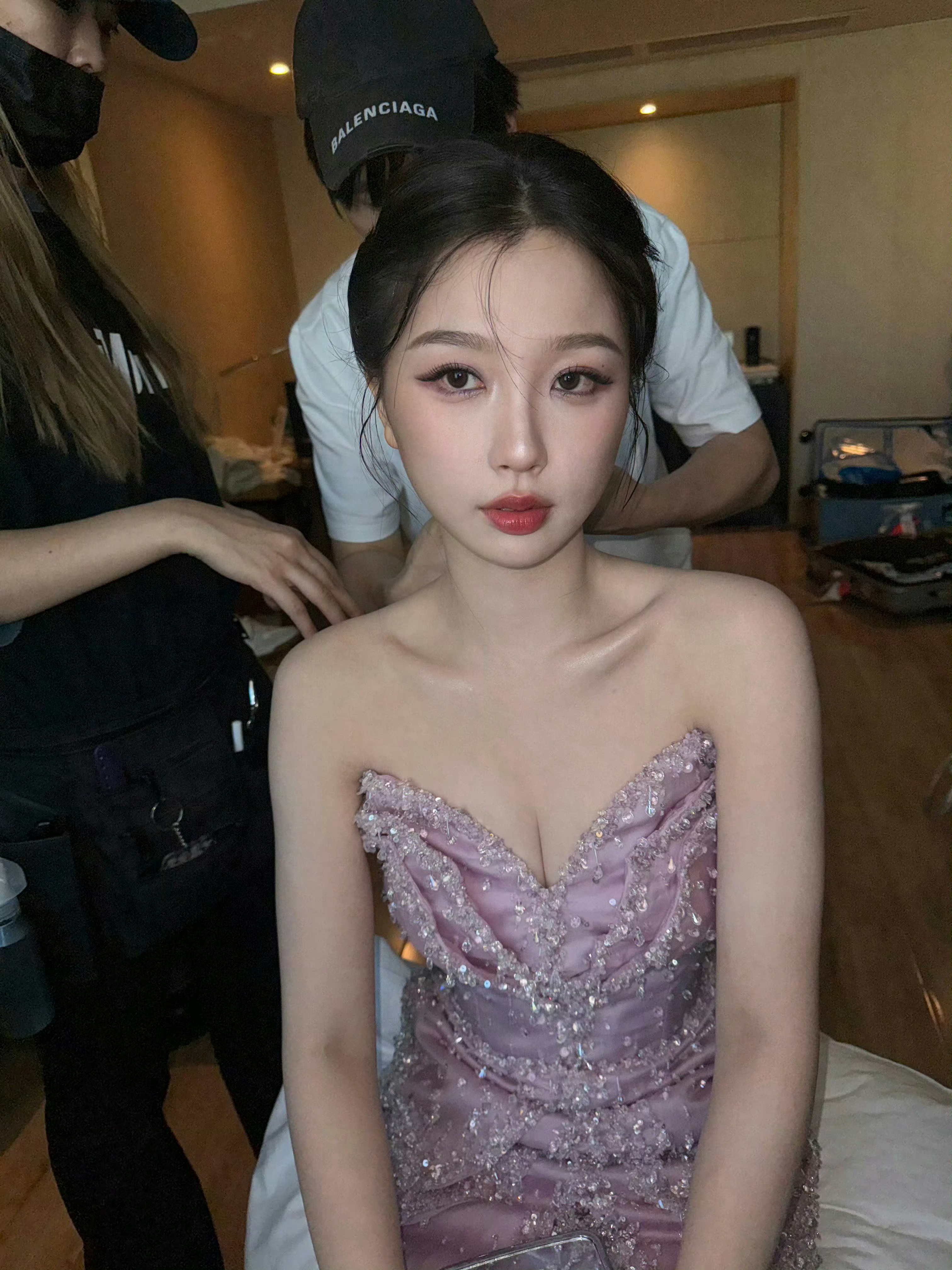 去年今日的虞书欣，美神降临[流鼻血] ​​​