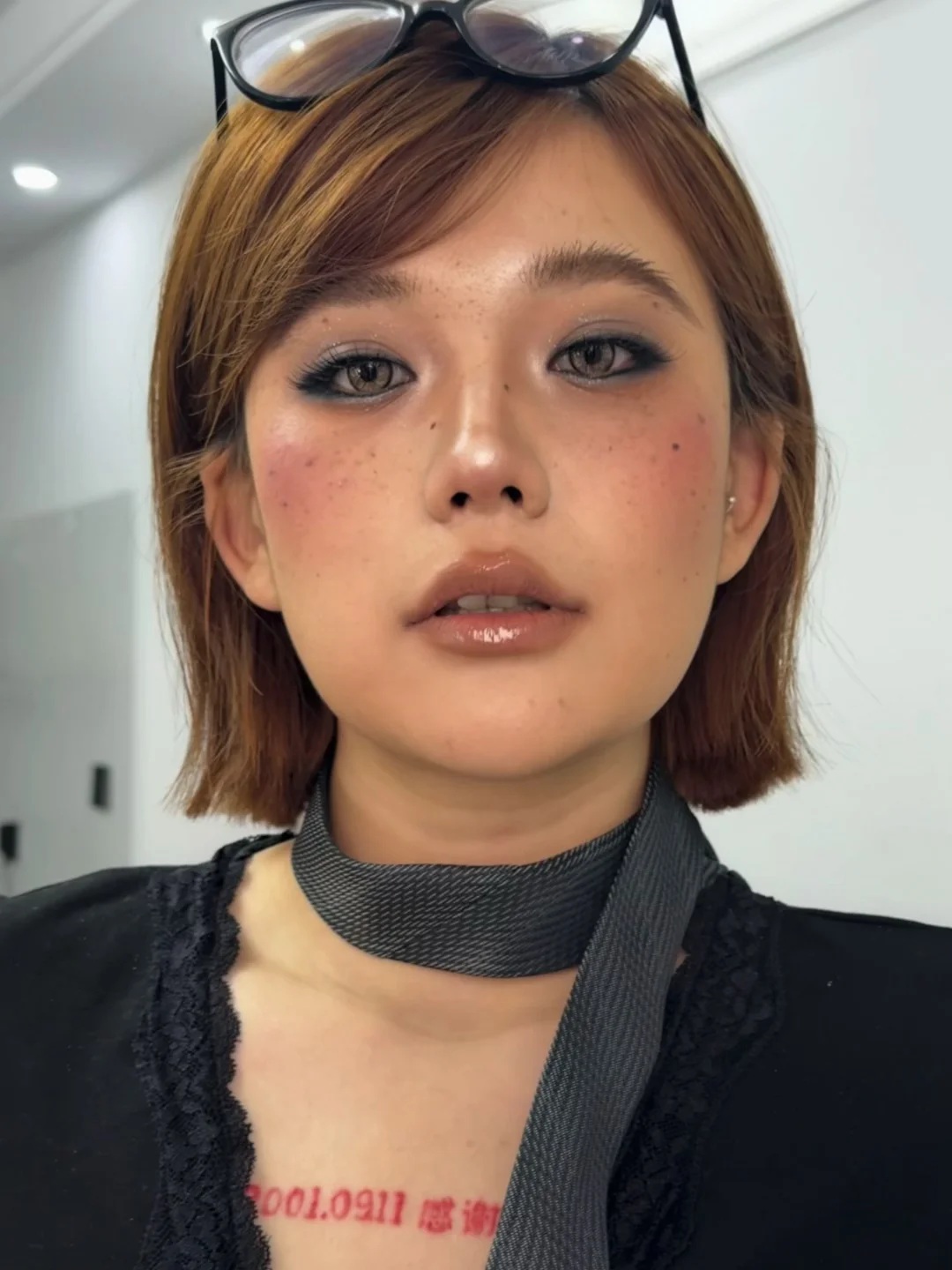 亚裔小烟熏
