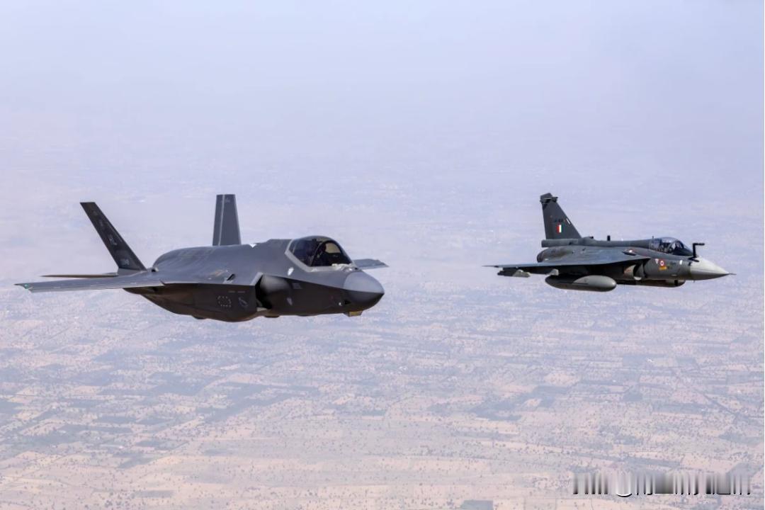 《南华早报》10月6日报道，美国F-35“闪电II”首次在印参加联合军演。分析人