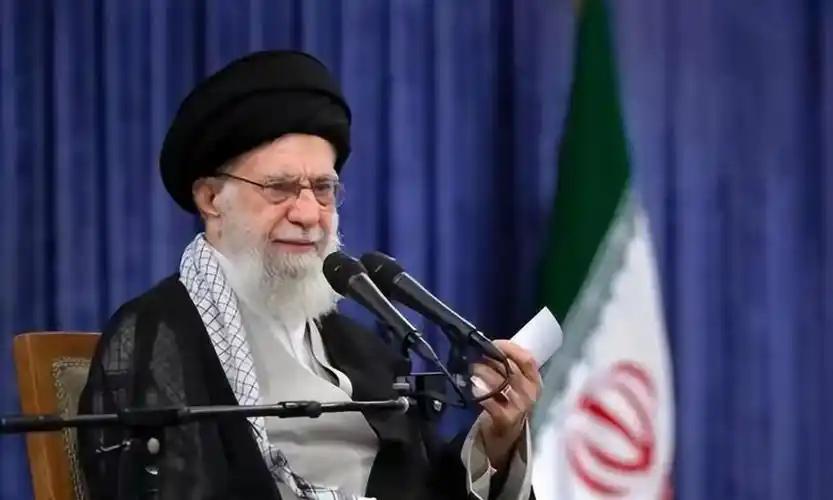 伊朗倒下，中国将独自面对霸权围堵，外部压力全面升级！长期以来，中俄伊形成了稳固的