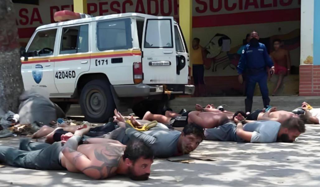 委内瑞拉确实是受到高人指点了，棋局由被动化为主动…

委内瑞拉在短短48小时内一