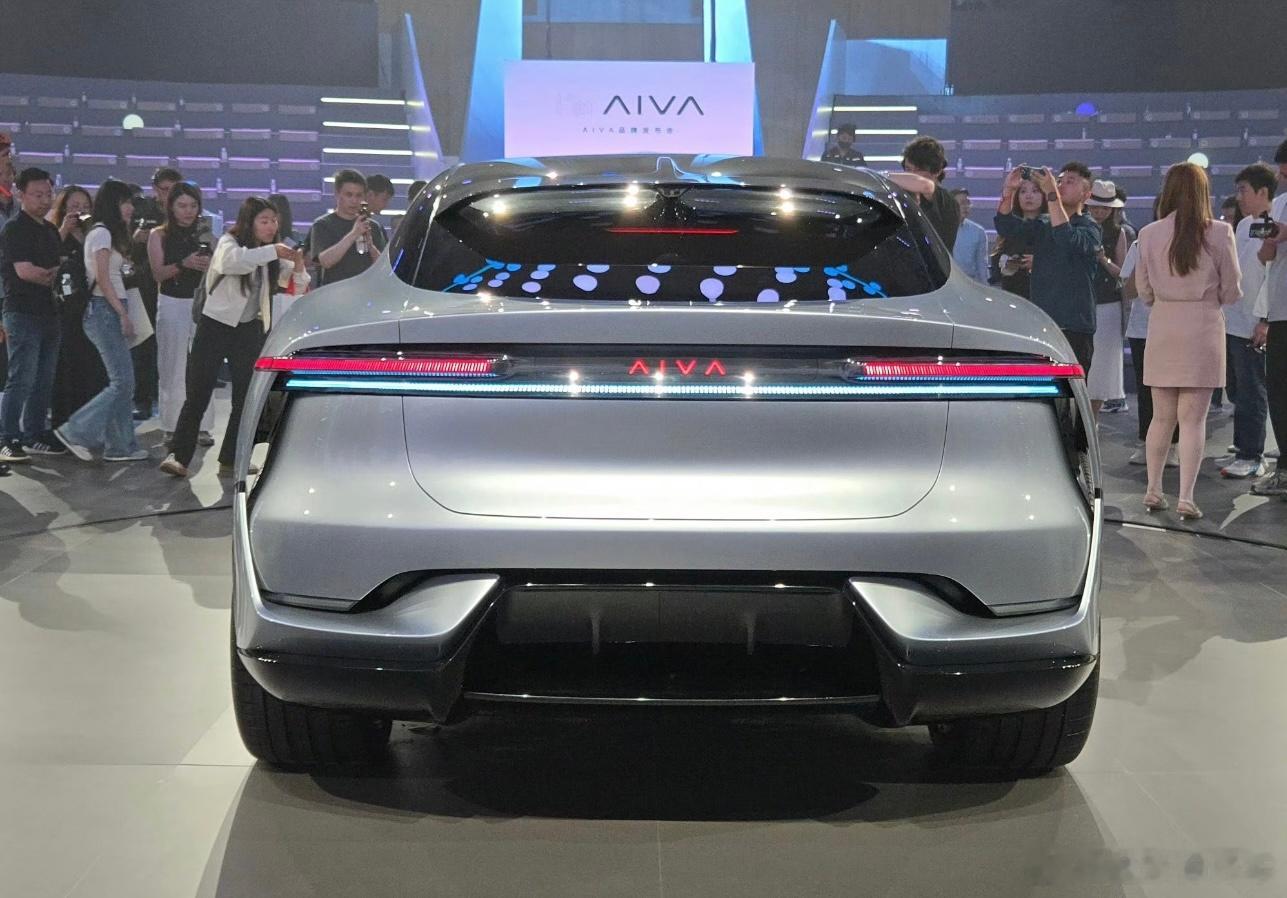 阿维塔 赛豆汽车6月9日赛豆科技捧出新牌子AIVA登场，谁料刚亮相就撞上难题。它
