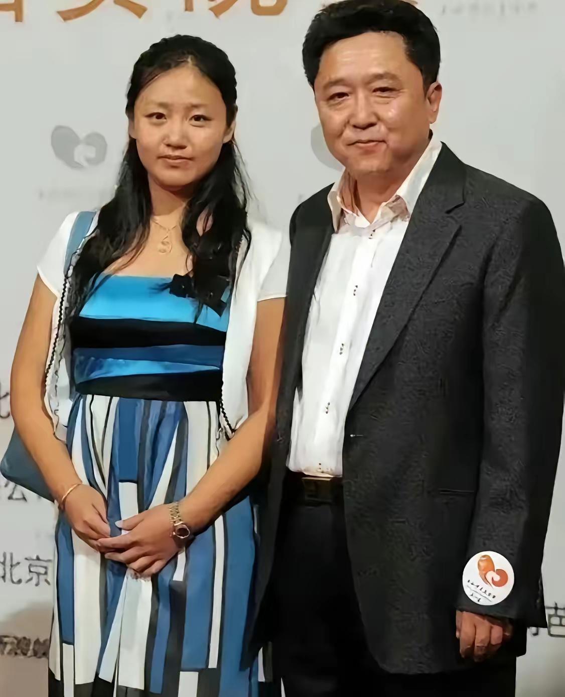 于谦
白慧明
夫妻照