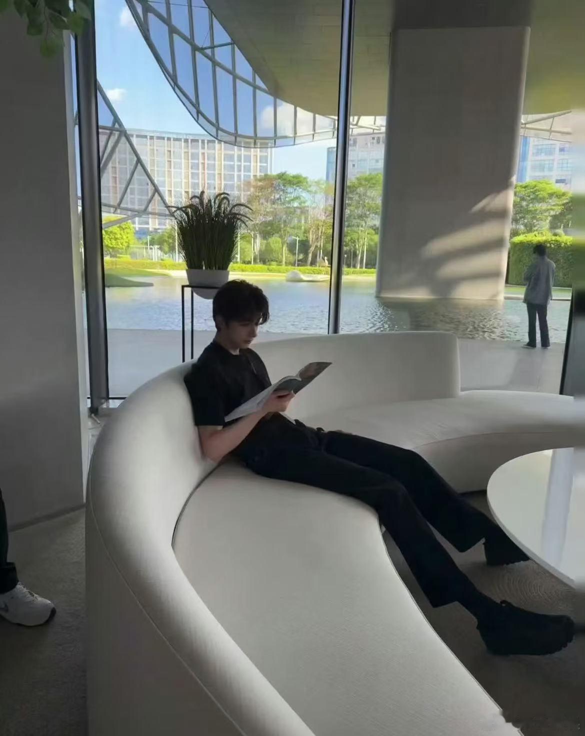女友视角下的林一林一胸以下都是腿女友视角下的林一，我嘞个，[傻眼][傻眼] ​​