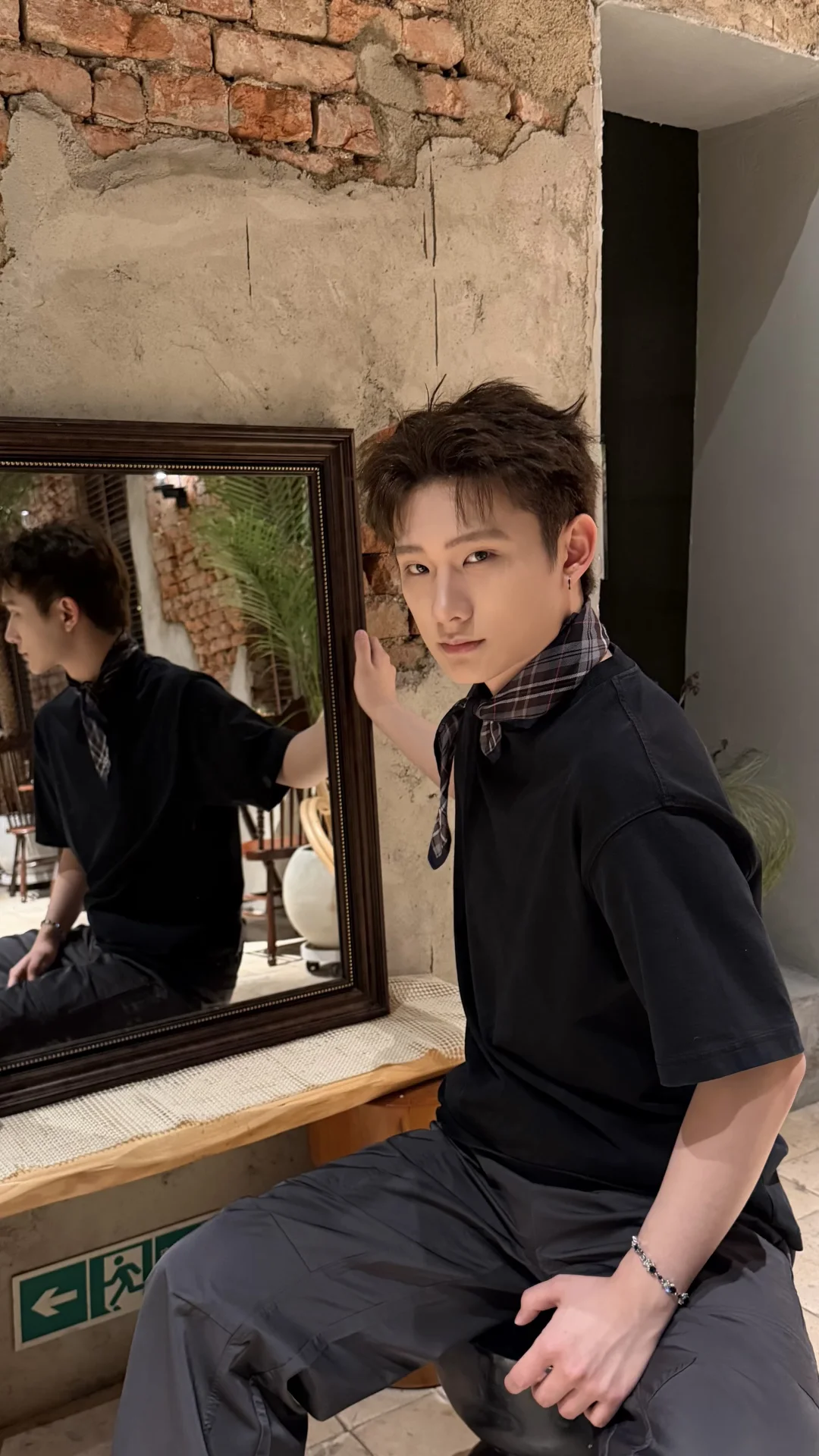 快看！这个男生好会拍📸
