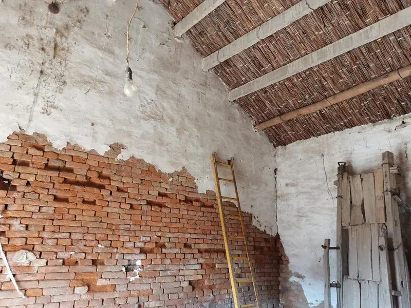 老房子原拆原建犹如一把“双刃剑”。
毋庸置疑，这是件好事。崭新的房子，抗震等级提