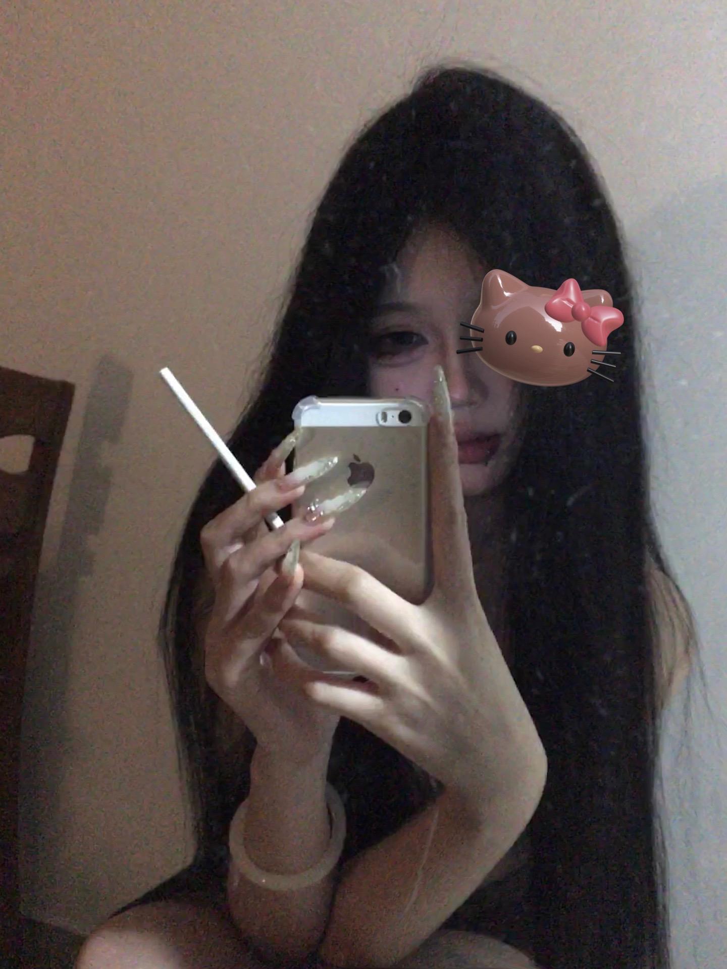 如果有特别黏你的小猫 那一定是我变的 ฅ^ ̳-⩊⦁ ̳^ Ⳋ